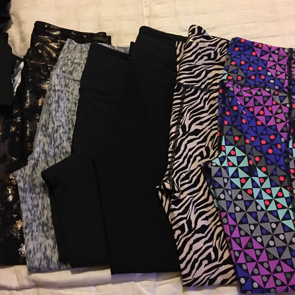 Victoria’s Secret VSX Sport leggings